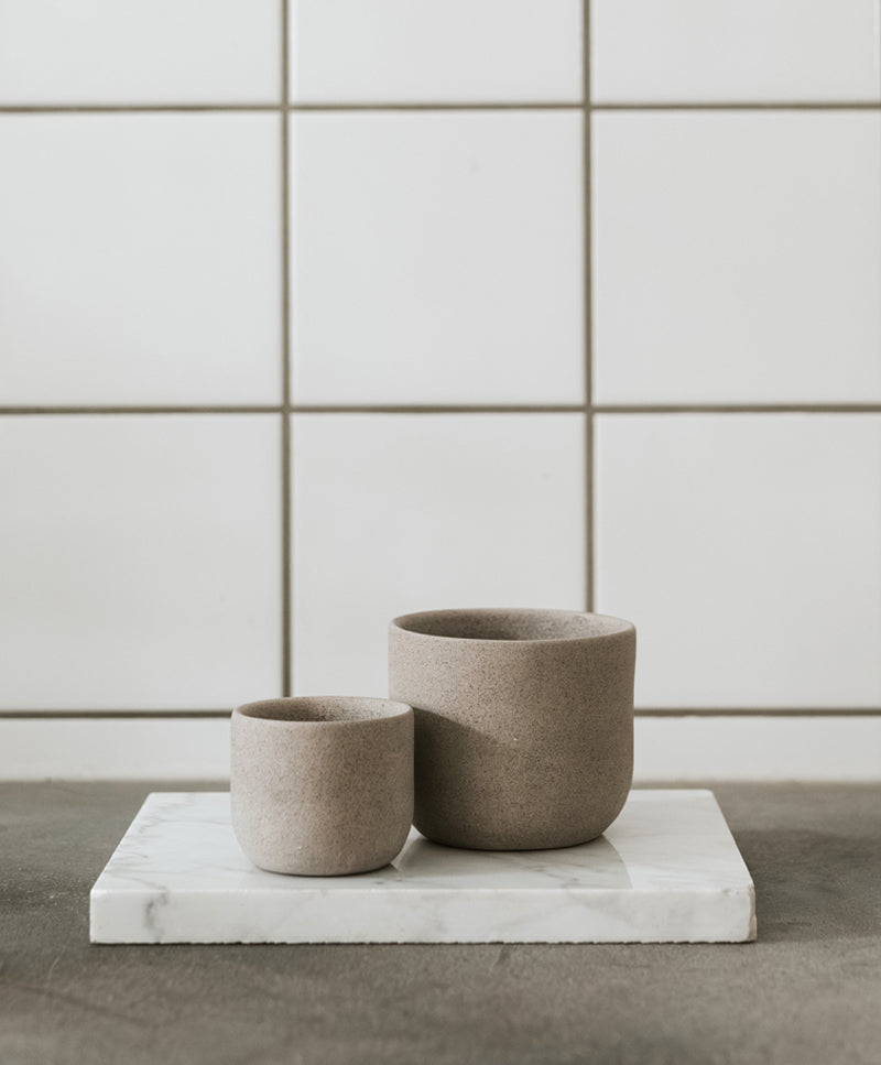 NEST kaspó, Stone grey,  base, medium
